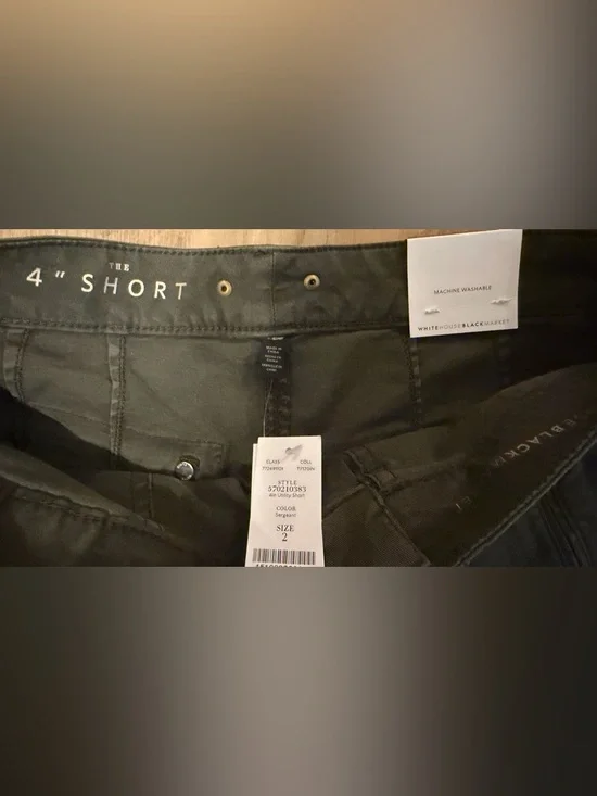 White House Black Market Casual High-Rise Olive Green Women’s Size 2 4”Shorts - Picture 5 of 5